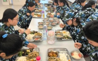 南宁市隆安县叛逆青少年封闭学校解决孩子在家躺平，换个环境调整状态！